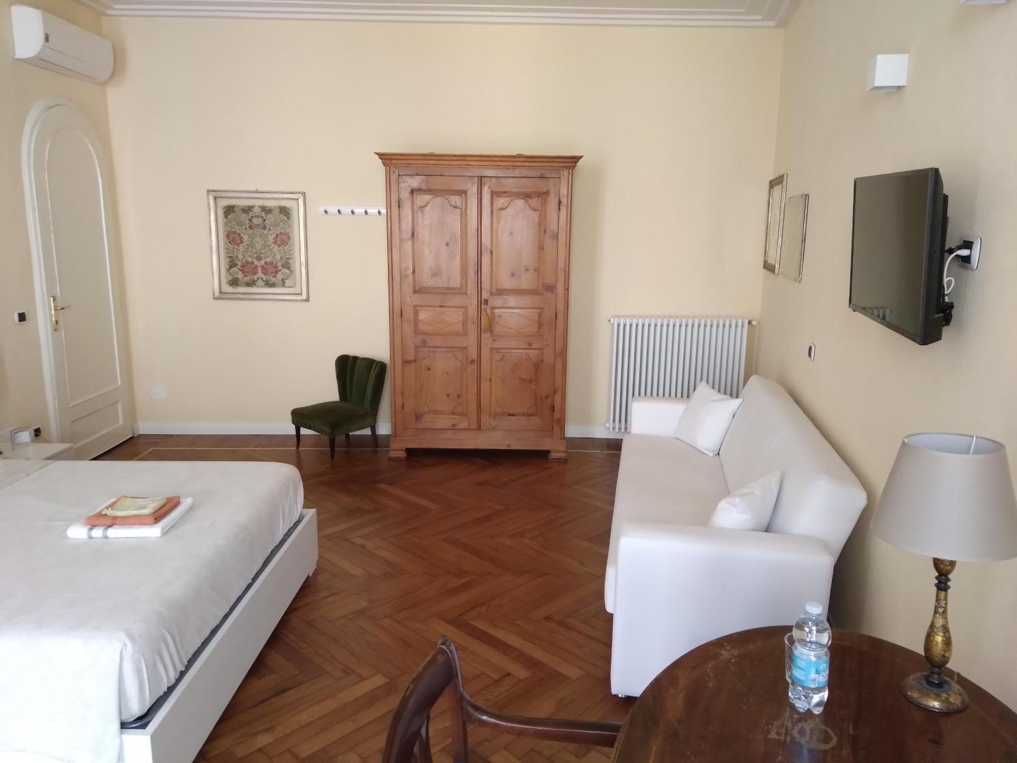Porte Ad Arco 브라 외부 사진